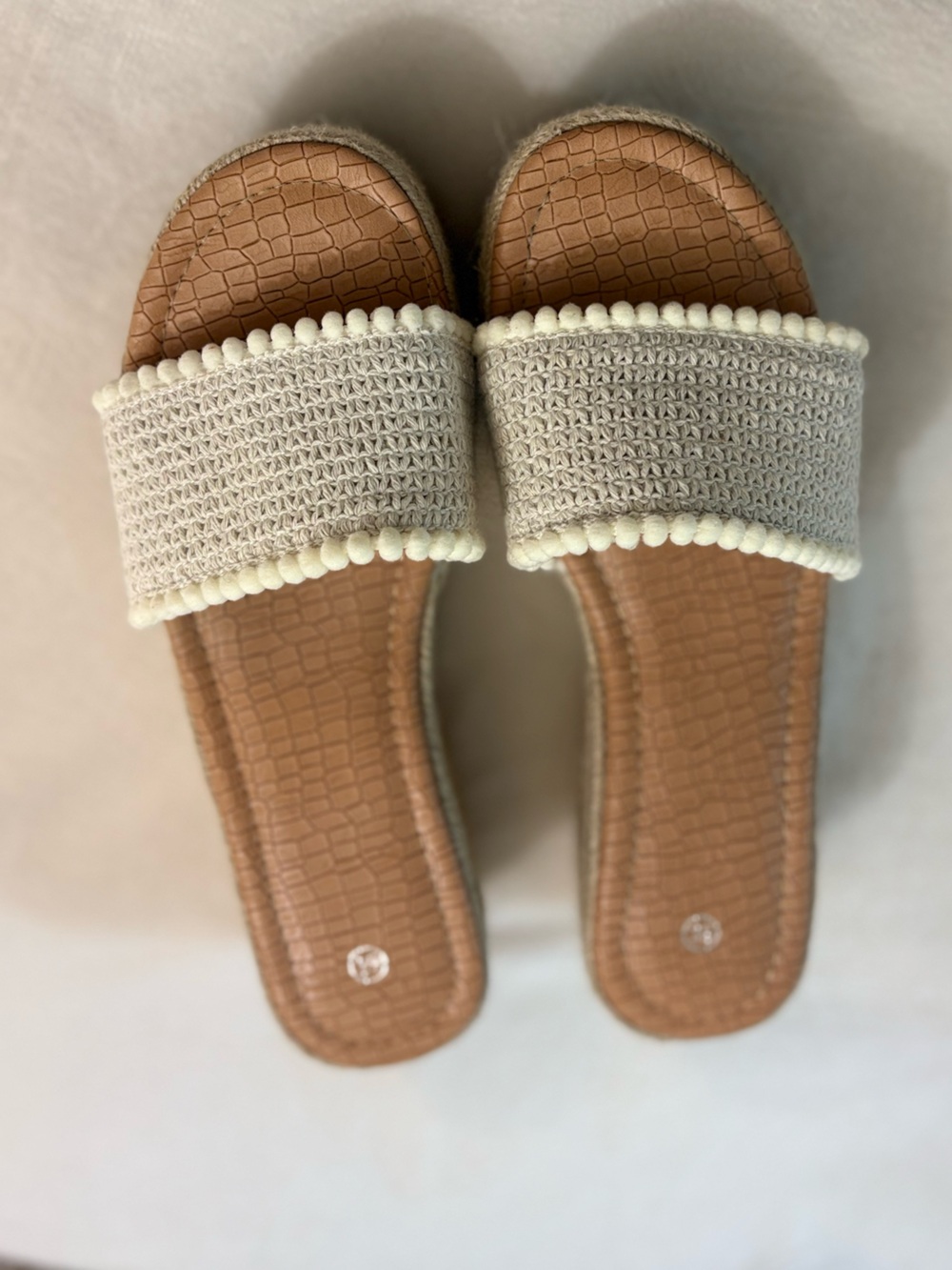White Crochet Platform Sandals - Picture 4 of 7
